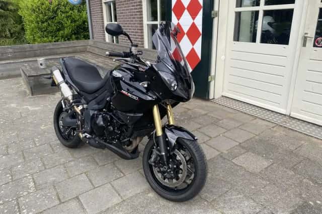 Triumph Tiger 1050 (2013) thumbnail 2