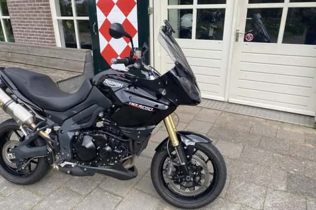 Triumph Tiger 1050 (2013) thumbnail 3