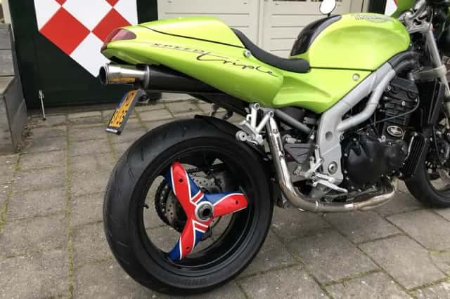 Triumph Speed Triple (2001) thumbnail 4