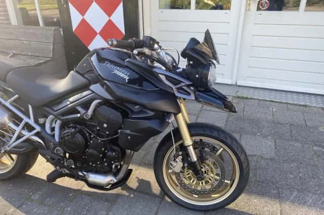 Triumph Tiger 800 (2011) thumbnail 3
