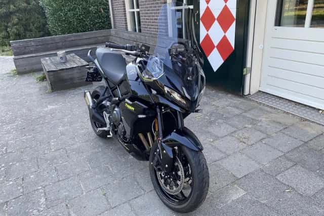 Triumph Tiger 800 (2026) thumbnail 2