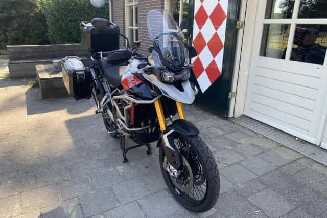 Triumph Tiger 900 Rally PRO (2024) thumbnail 2
