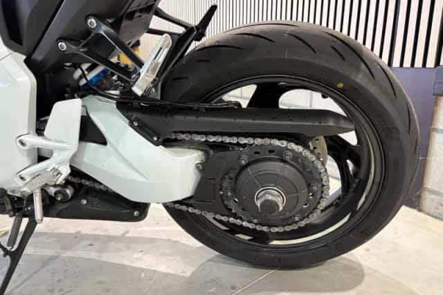Honda CB1000R (2016) thumbnail 6
