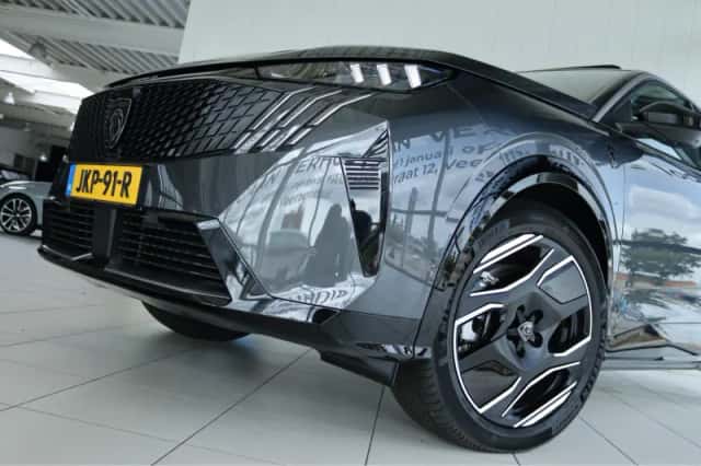 Peugeot E-3008 (2025) thumbnail 5