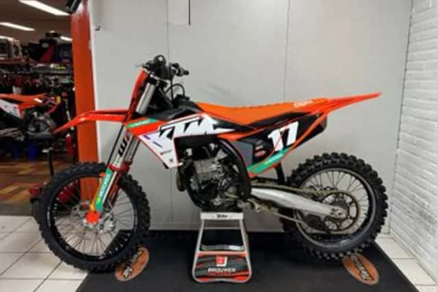 KTM 450 SX-F (2023) thumbnail 3