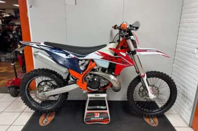 KTM 250 EXC (2023) thumbnail 1