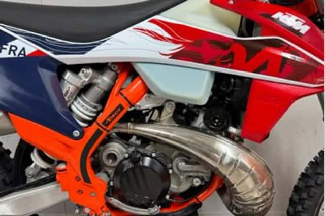 KTM 250 EXC (2023) thumbnail 2