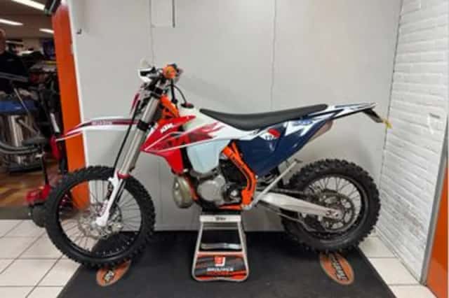 KTM 250 EXC (2023) thumbnail 3