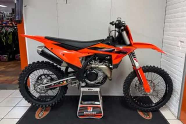 KTM 450 SX-F (2025) thumbnail 1
