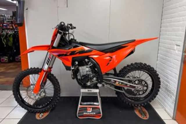 KTM 450 SX-F (2025) thumbnail 3