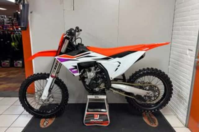 KTM 250 SX-F (2024) thumbnail 3