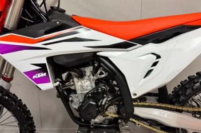 KTM 250 SX-F (2024) thumbnail 4