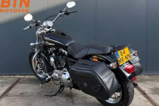 Harley-Davidson Sportster (2015) thumbnail 5