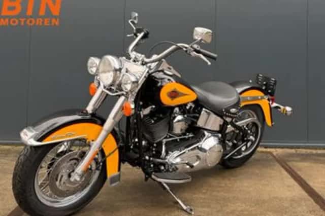 Harley-Davidson Heritage Softail Classic (2000) thumbnail 3