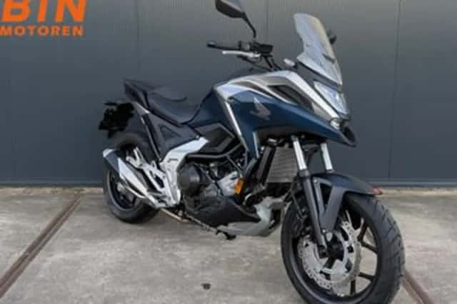 Honda NC750X (2023) thumbnail 2