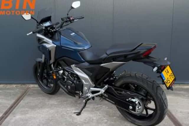 Honda NC750X (2023) thumbnail 5