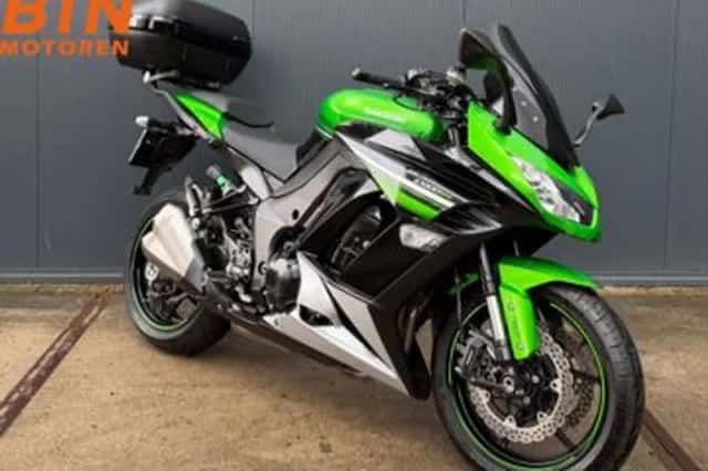 Kawasaki Z1000 (2016) thumbnail 2