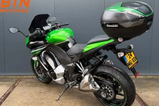Kawasaki Z1000 (2016) thumbnail 5