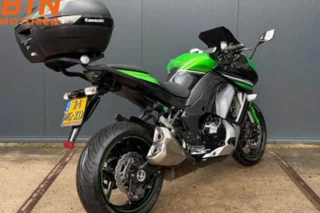 Kawasaki Z1000 (2016) thumbnail 6