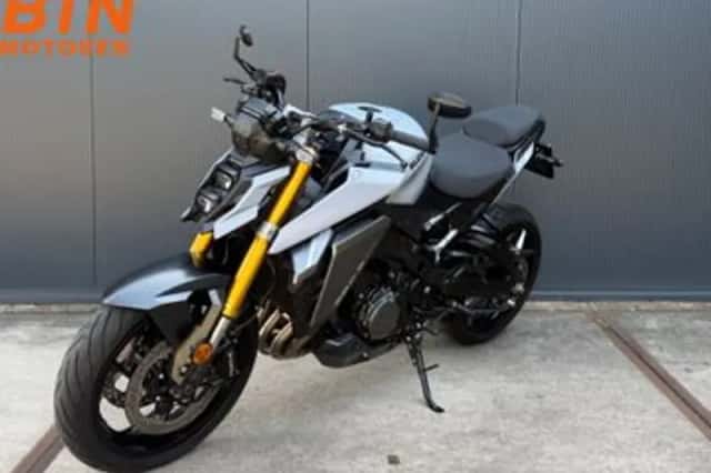 Suzuki GSX-S1000 (2022) thumbnail 3