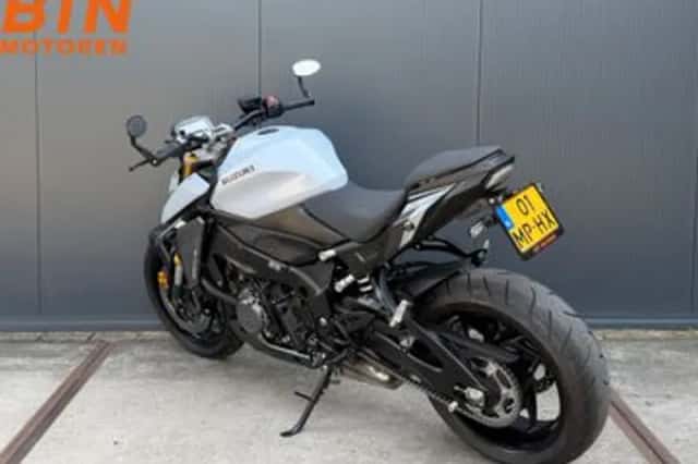 Suzuki GSX-S1000 (2022) thumbnail 5
