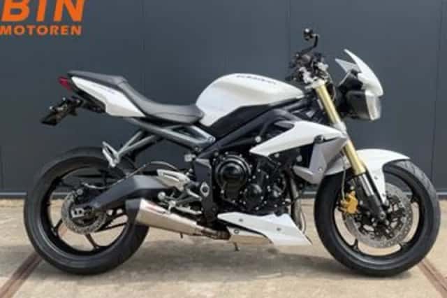 Triumph Street Triple 675 (2014) thumbnail 1