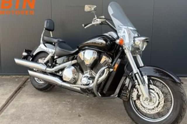 Honda Vtx 1800 (2002) thumbnail 2