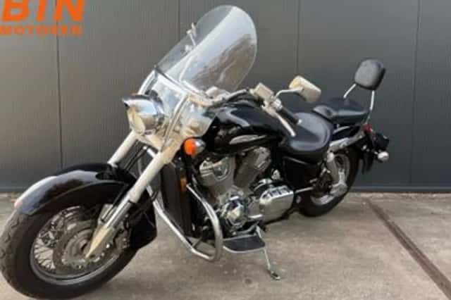 Honda Vtx 1800 (2002) thumbnail 3