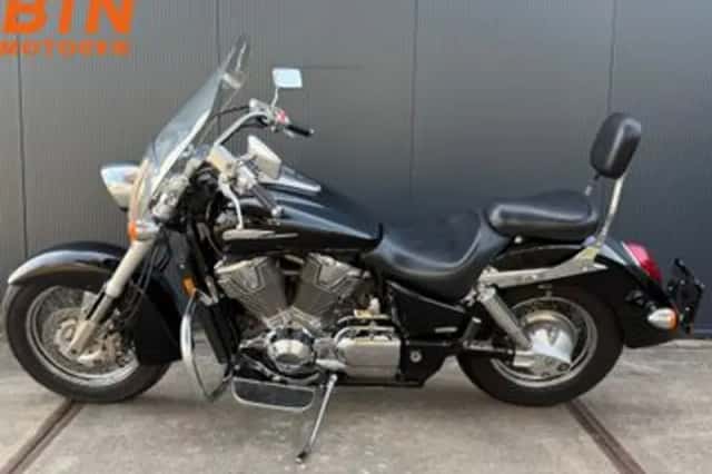 Honda Vtx 1800 (2002) thumbnail 4