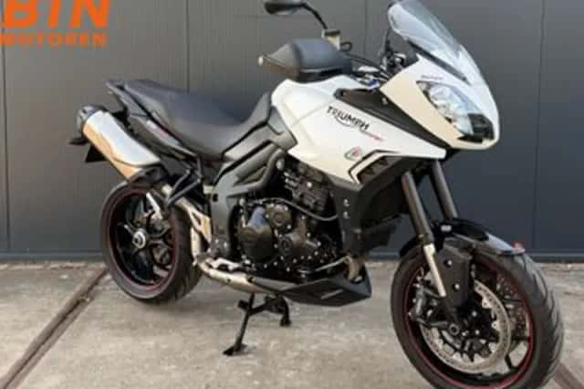 Triumph Tiger 1050 Sport (2014) thumbnail 2