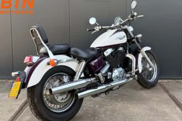 Honda VT 1100 (1996) thumbnail 6