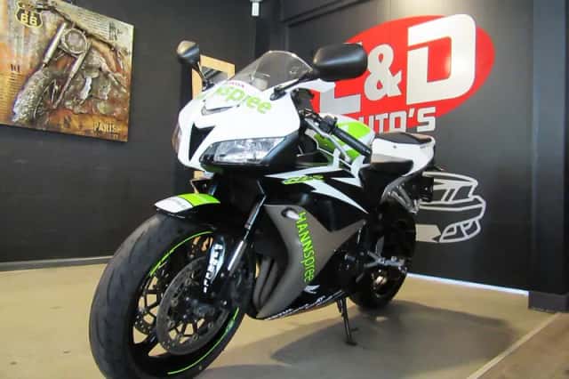 Honda CBR600RR (2008) thumbnail 2