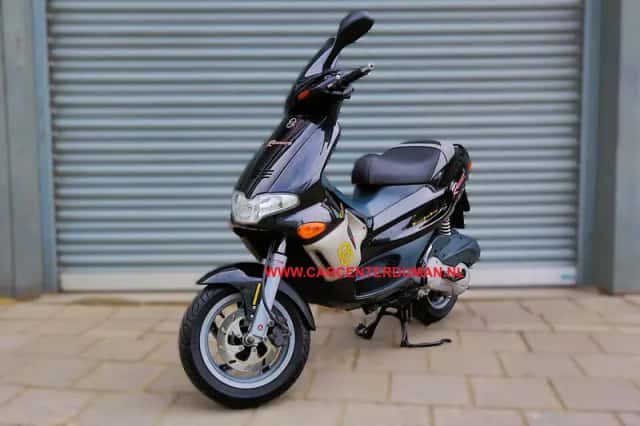 Gilera Runner 180cc FXR SD M08 ORIGINEEL (1998) thumbnail 1