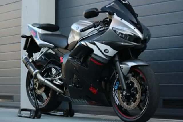 Yamaha YZF-R6 (2004) thumbnail 1