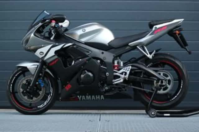 Yamaha YZF-R6 (2004) thumbnail 4