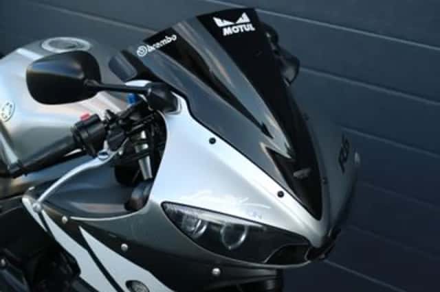 Yamaha YZF-R6 (2004) thumbnail 5
