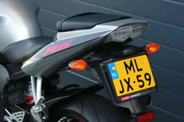 Yamaha YZF-R6 (2004) thumbnail 6