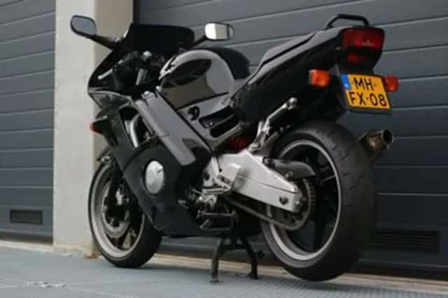 Honda CBR600F (1993) thumbnail 6