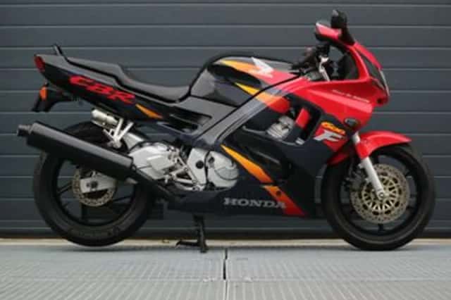 Honda CBR600F (1995) thumbnail 2