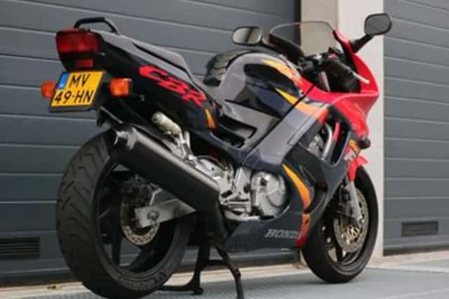 Honda CBR600F (1995) thumbnail 3