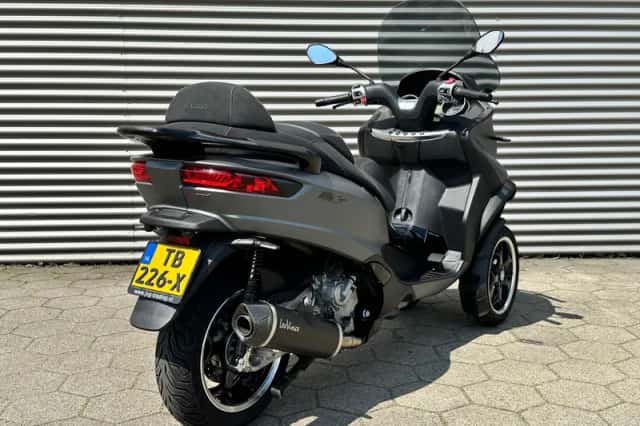 Piaggio MP3 500 (2016) thumbnail 6