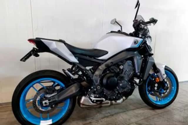 Yamaha MT-09 Y-AMT (2025) thumbnail 2