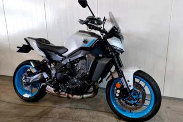 Yamaha MT-09 Y-AMT (2025) thumbnail 3
