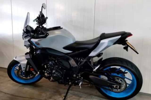 Yamaha MT-09 Y-AMT (2025) thumbnail 6