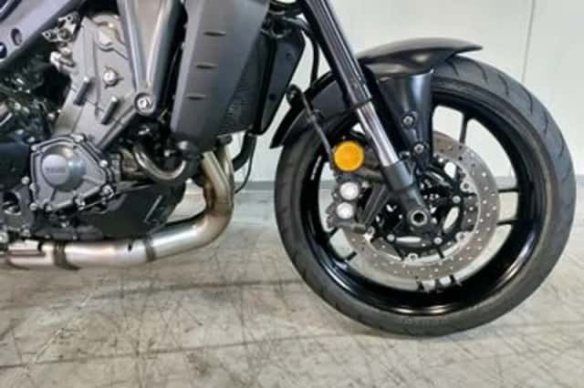 Yamaha MT-09 (2021) thumbnail 4