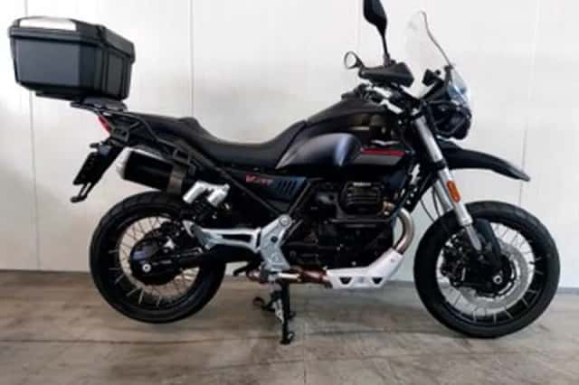 Moto Guzzi V85 TT (2021) thumbnail 1