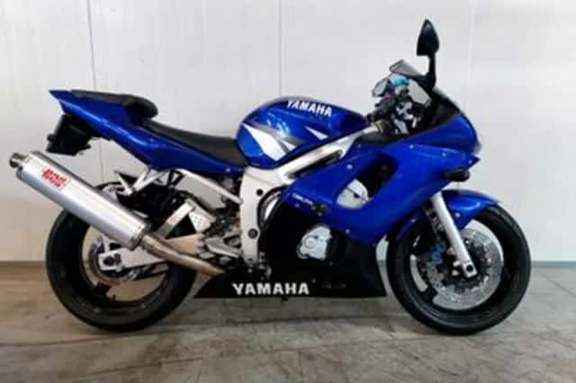 Yamaha YZF-R6 (2002) thumbnail 1