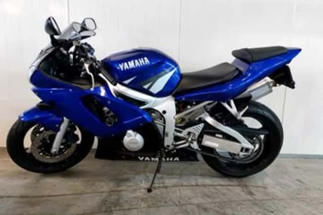Yamaha YZF-R6 (2002) thumbnail 4