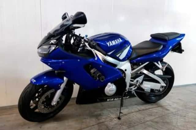 Yamaha YZF-R6 (2002) thumbnail 6