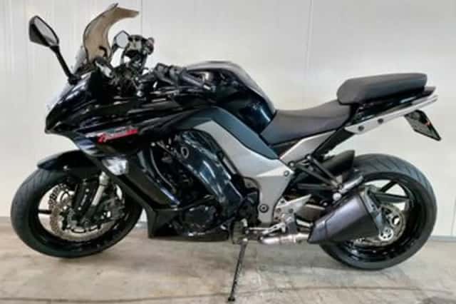 Kawasaki Z1000 (2011) thumbnail 5
